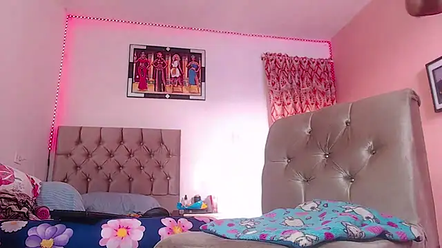 Issa Khalifats online show from March 16, 1:15 pm