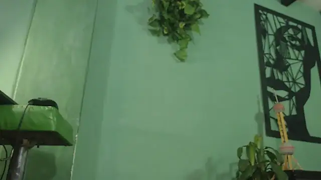 thirstymoonxx online show from December 18, 4:40 am