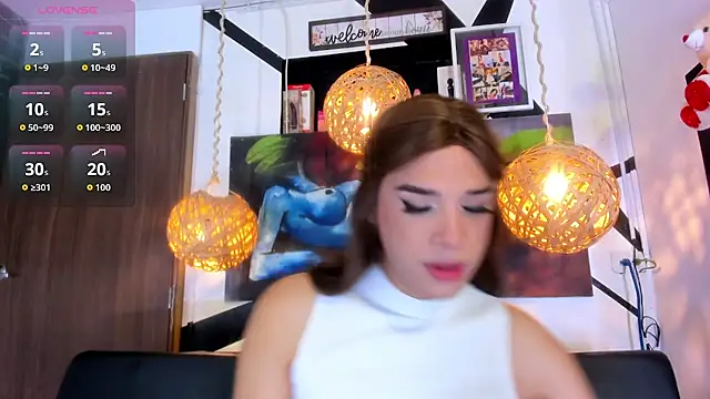 Snapshot of victoria_aleia_ chatting on October 13, 10:10 pm victoria aleia online show from October 13, 10:10 pm