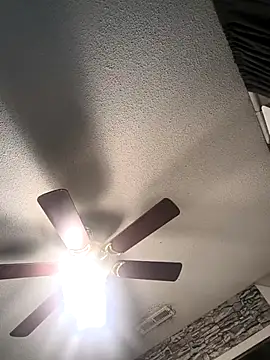 ImCarolinaCutiexxx online show from October 22, 12:23 am