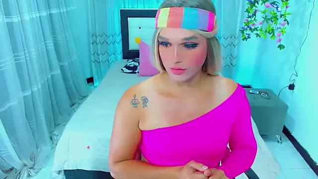 TaylorMon online show from February 19, 10:49 pm