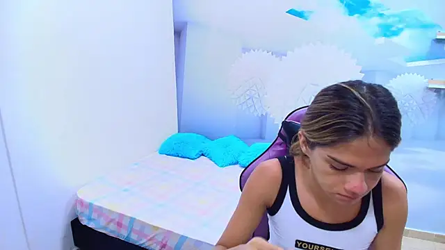 DEMI LEED online show from March 31, 12:40 pm