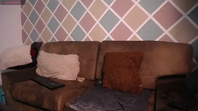 Poison luna online show from October 28, 4:05 pm