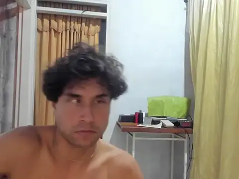 SophiaLevis online show from October 22, 11:52 pm