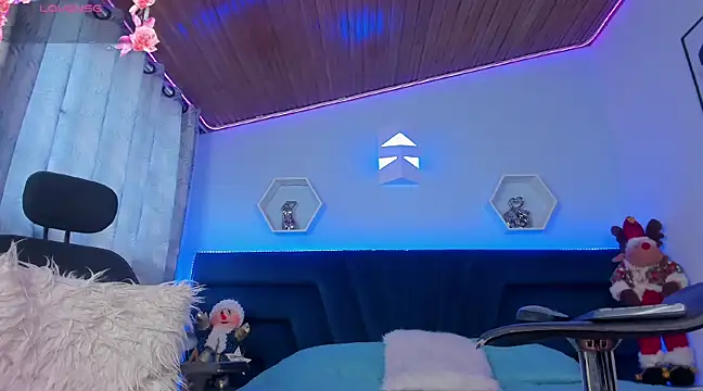  gia rose online show from December 5, 5:01 pm