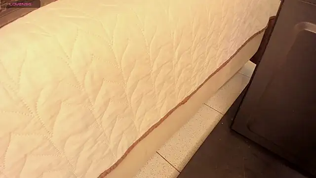 Arii stone online show from March 17, 4:03 am