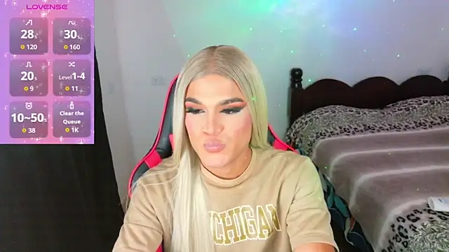 AllisonsweetZ online show from November 5, 2:39 pm