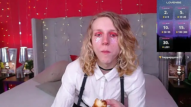 nellystarrr online show from February 3, 10:11 pm