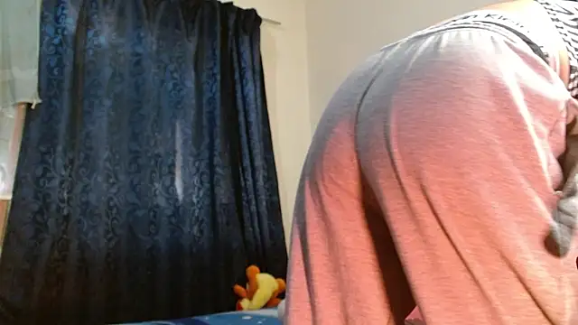 fenixmfx19 online show from April 7, 7:04 pm