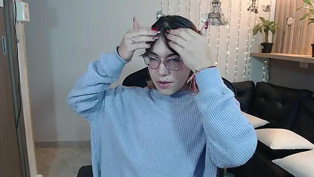 Christina prg online show from December 18, 9:18 pm