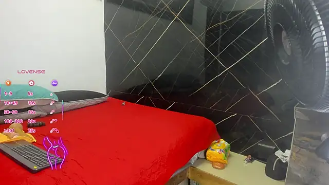 Analiasmith89 online show from September 20, 3:56 am