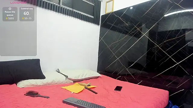 Analiasmith89 online show from October 19, 3:32 am