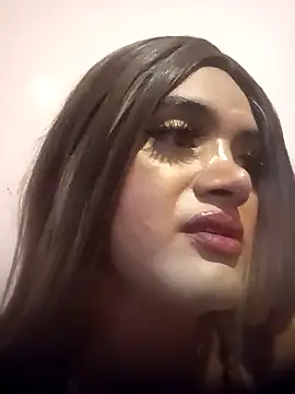 yovana13 online show from October 25, 10:10 am