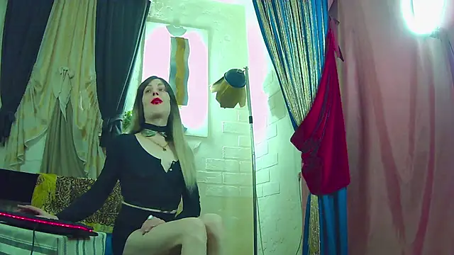 Mary Loon online show from April 14, 6:46 pm