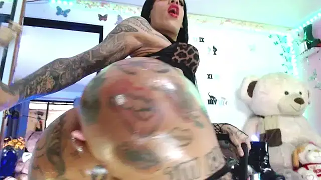 goddess BigassCock online show from February 10, 7:32 pm