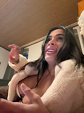 charris stefannia online show from January 6, 7:20 am