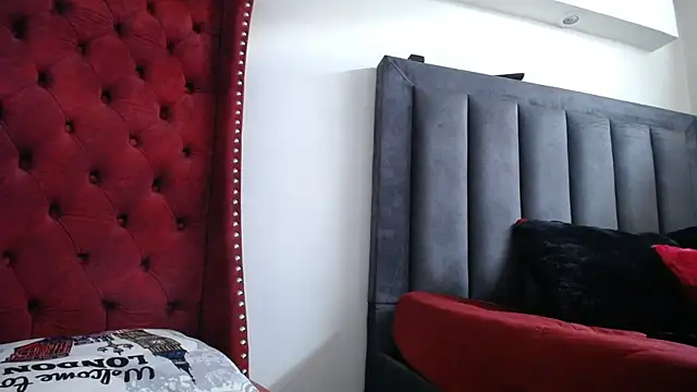 BiancaAntonelli online show from December 4, 1:37 pm