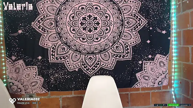 liissa 0 online show from October 3, 9:37 pm