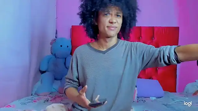 StassieBell online show from March 11, 10:08 am