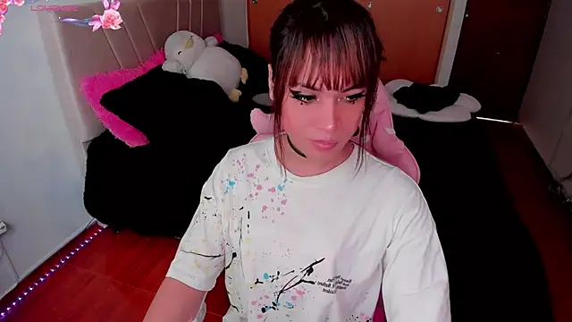 SeraphineADC online show from February 12, 7:35 pm