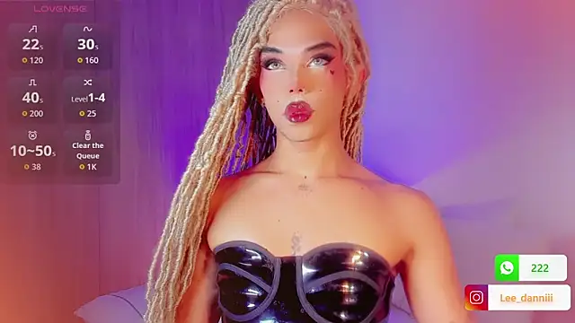 DanniLee  online show from March 19, 7:03 pm