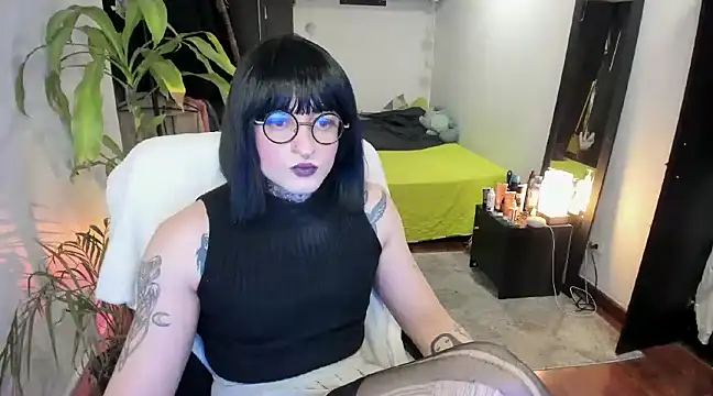 Snapshot of ShiiraVelkor chatting on March 10, 9:07 pm ShiiraVelkor online show from March 10, 9:07 pm