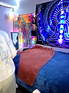 thatonespicychick online show from October 28, 1:31 pm