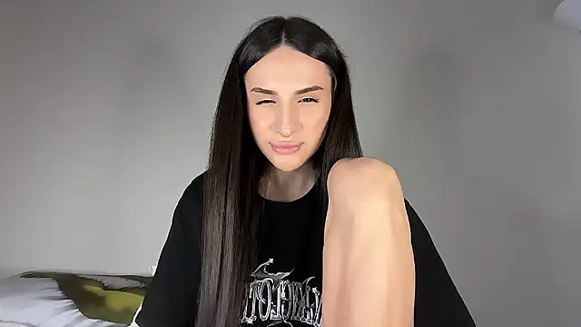 Kim Oberlin  online show from March 1, 1:17 pm