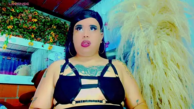 nauthyvalentina online show from March 6, 3:17 pm