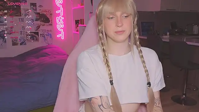 p1nkvenom online show from November 30, 12:18 pm