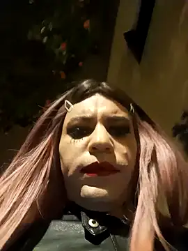 lunaxxxtreme online show from March 6, 12:37 am