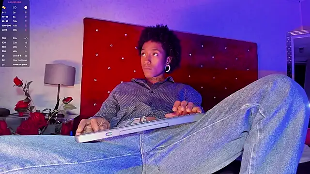 JhonyMiller  online show from December 20, 7:42 pm