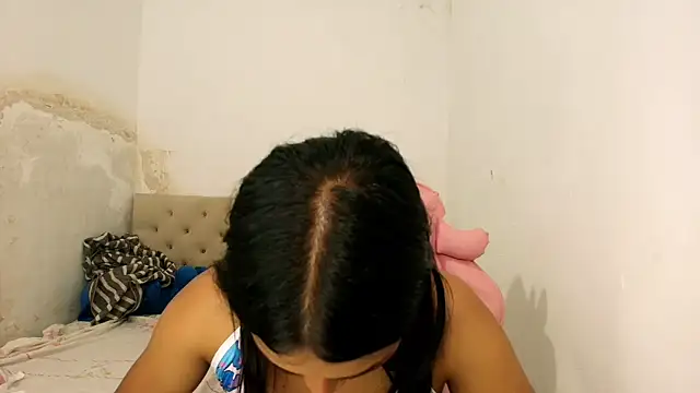 Miss noah18 online show from April 13, 9:08 pm