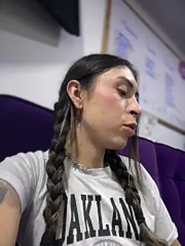 Sara Davina online show from March 9, 3:43 am