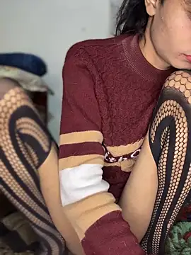 Enna Zarza  online show from February 4, 6:51 am