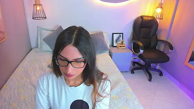 CherryLady19  online show from January 25, 12:30 pm