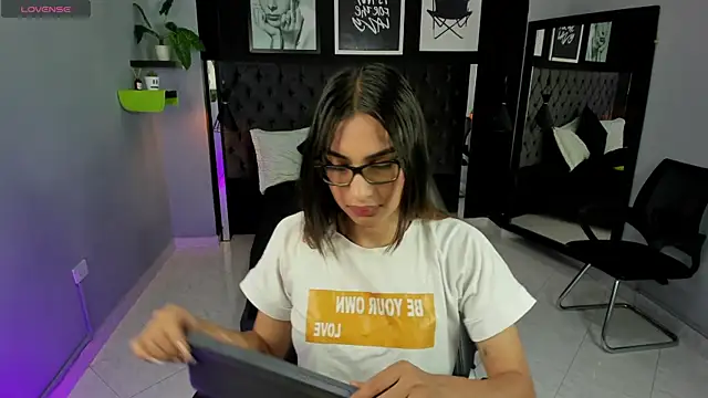 CherryLady19  online show from February 1, 12:37 pm