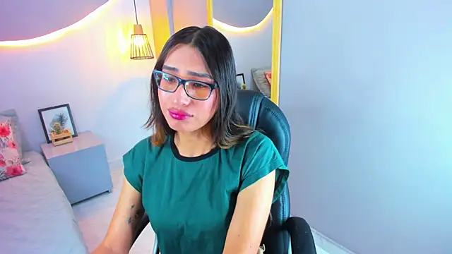 CherryLady19  online show from February 2, 12:46 pm