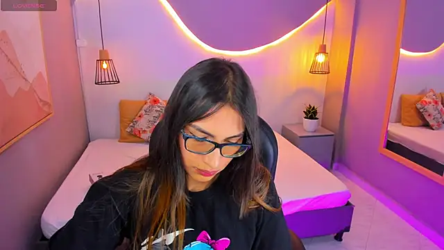 CherryLady19  online show from March 12, 1:19 pm