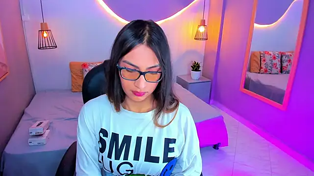 CherryLady19  online show from March 13, 12:56 pm