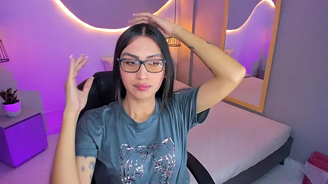 CherryLady19  online show from March 19, 2:35 pm