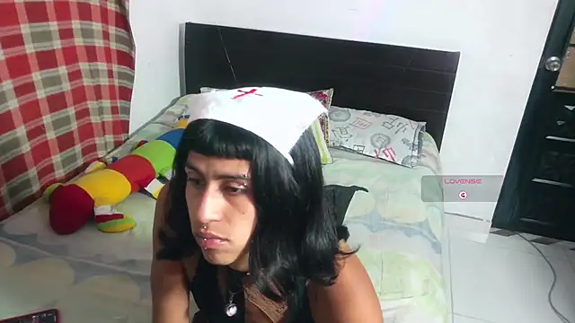 boysLittle online show from March 27, 12:58 am