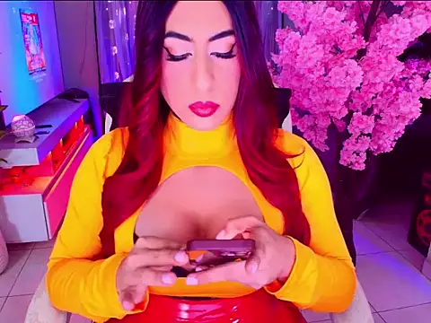 Snapshot of latexgoddes chatting on October 28, 5:55 pm latexgoddes online show from October 28, 5:55 pm