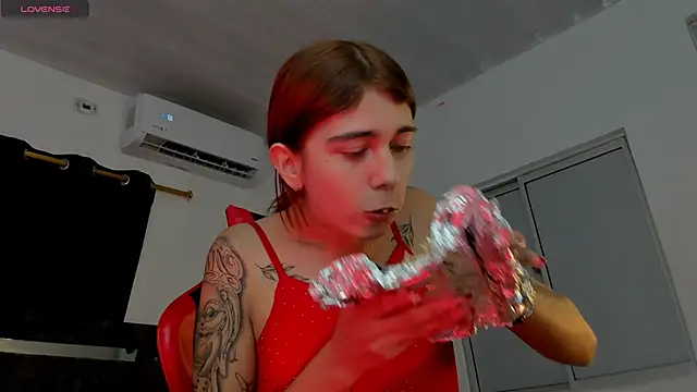 Nicol TransGirl online show from February 25, 5:23 am