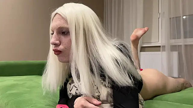 bad lilyy online show from February 19, 2:55 am