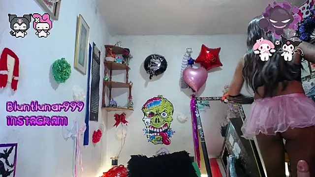 purplekattlyn online show from March 13, 5:48 pm