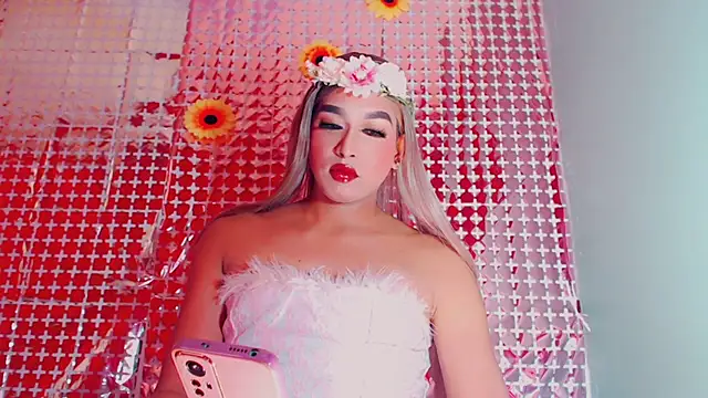 kiara hott online show from March 5, 3:01 pm