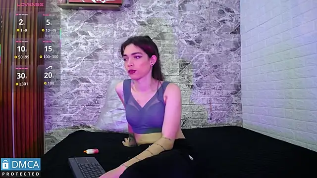 MaeveKuro online show from September 22, 3:12 am