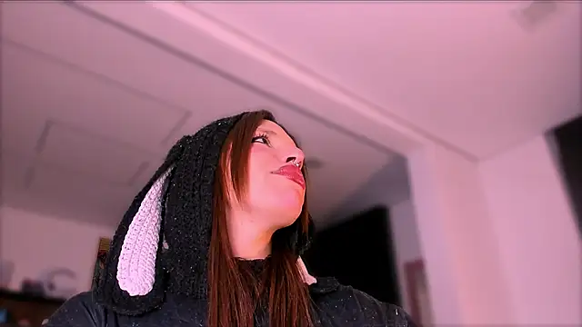 Loona s online show from December 19, 3:12 am