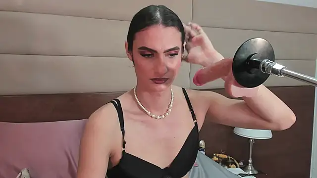 shantall skinny online show from October 1, 2:01 am